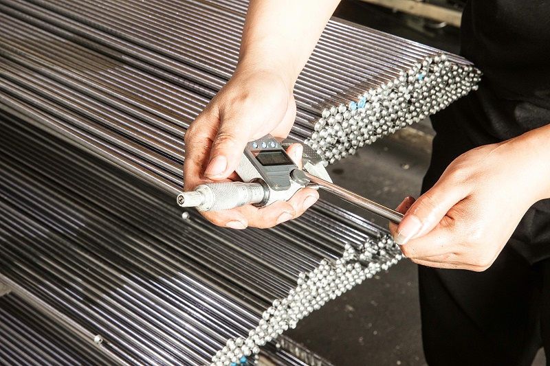 車削加工原材料1215和45号鋼的區别