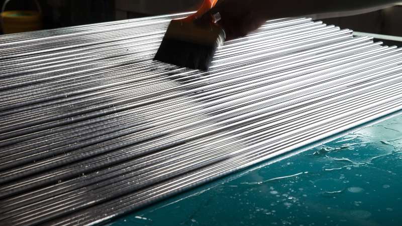 304不鏽鋼棒材為何會出現表面裂紋