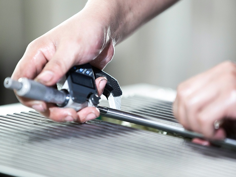 同一金屬不鏽鋼棒材料的質檢過程