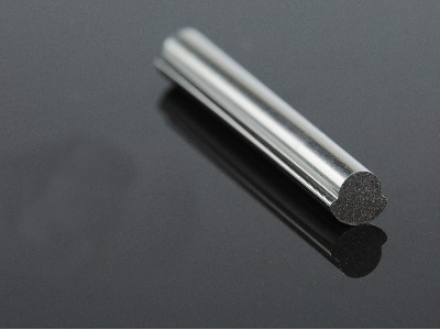 不鏽鋼異型材會産生裂紋的原因